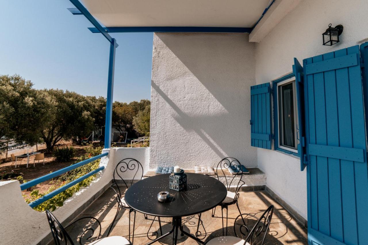 Cyclades Luxury Studios Nea Poteidaia Exterior foto
