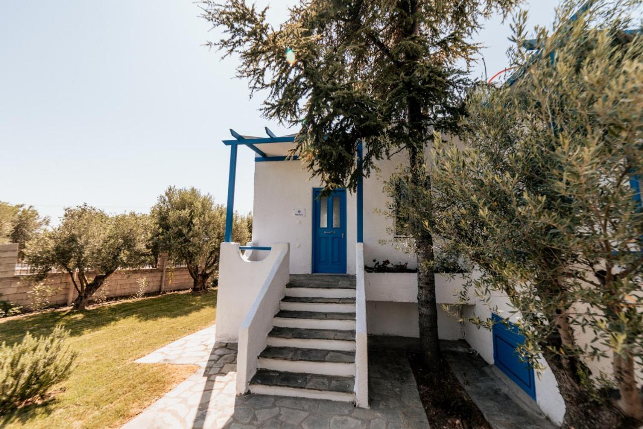 Cyclades Luxury Studios Nea Poteidaia Exterior foto