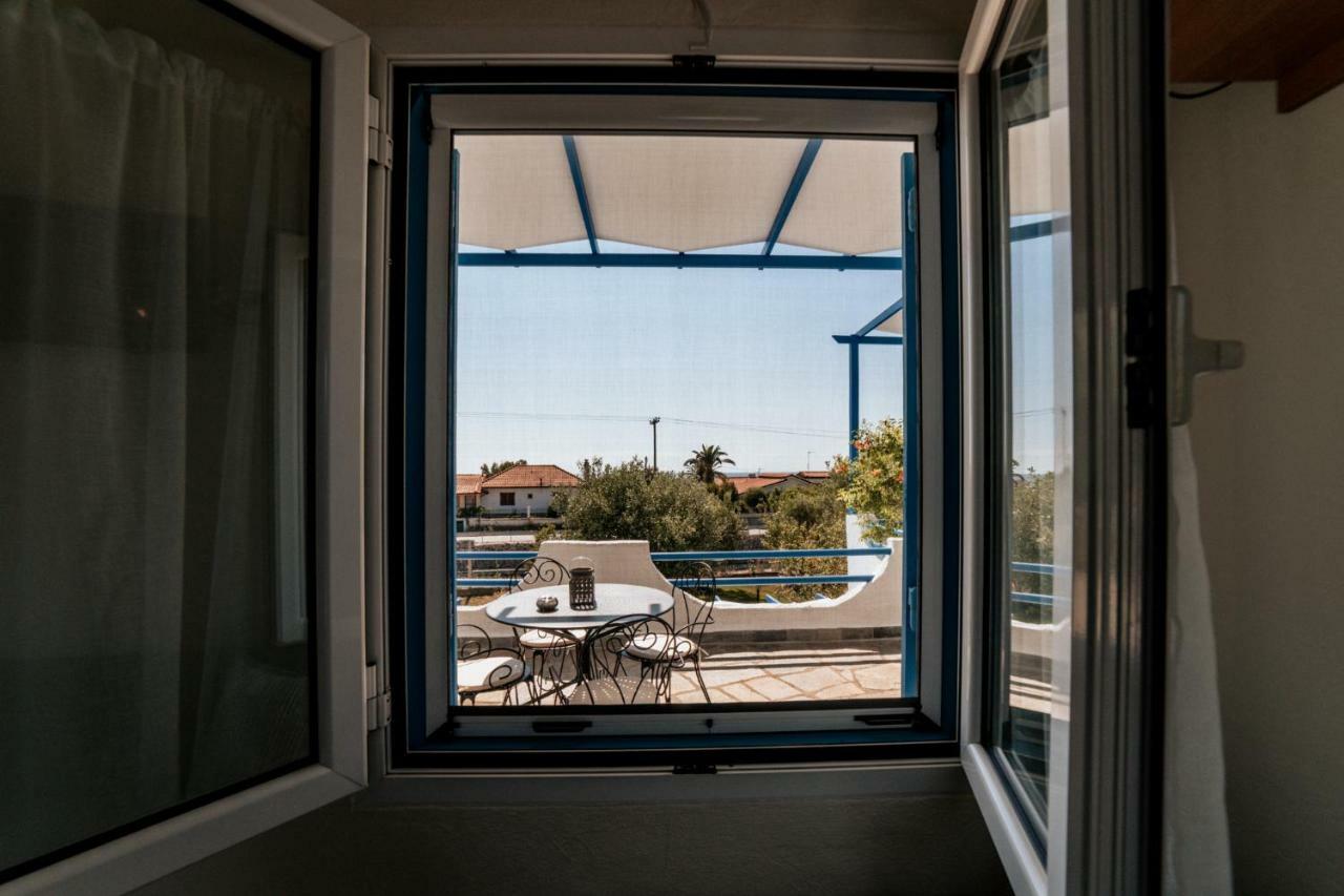 Cyclades Luxury Studios Nea Poteidaia Exterior foto