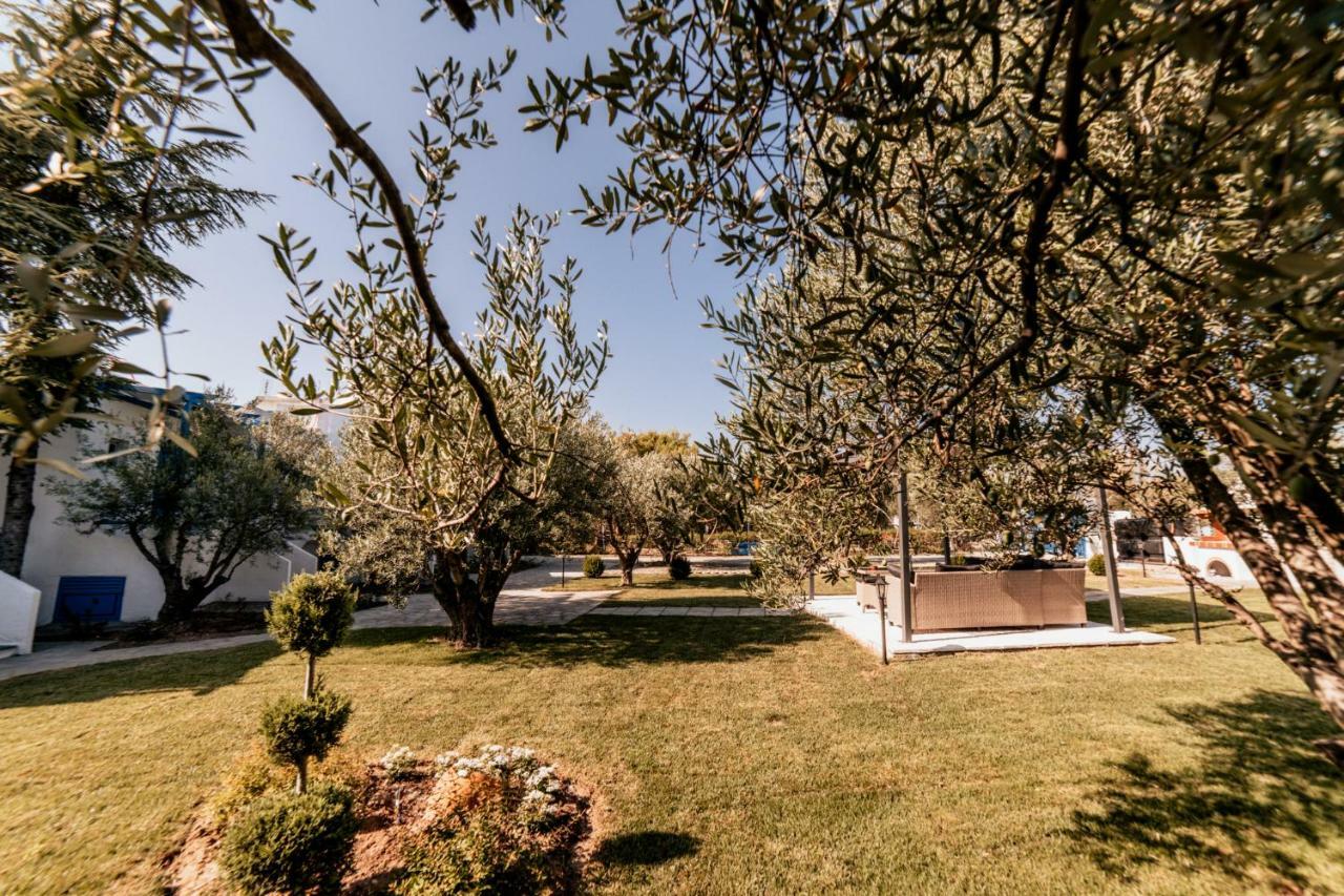 Cyclades Luxury Studios Nea Poteidaia Exterior foto