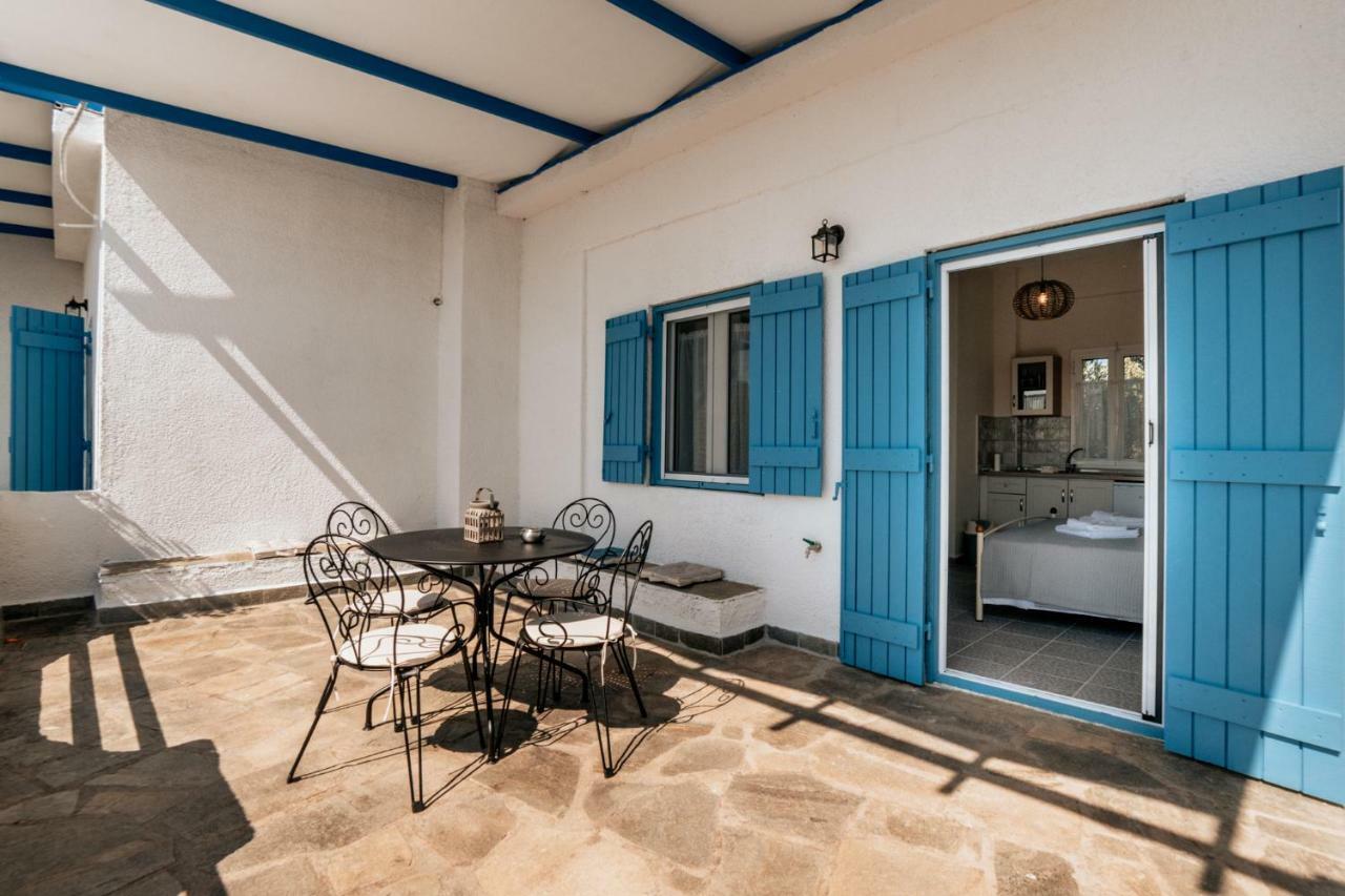 Cyclades Luxury Studios Nea Poteidaia Exterior foto